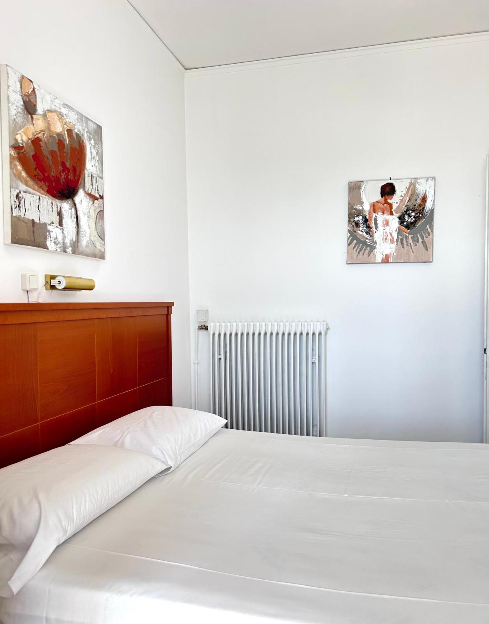 Bay Holiday Hotel & Spa Karavomilos  Bagian luar foto
